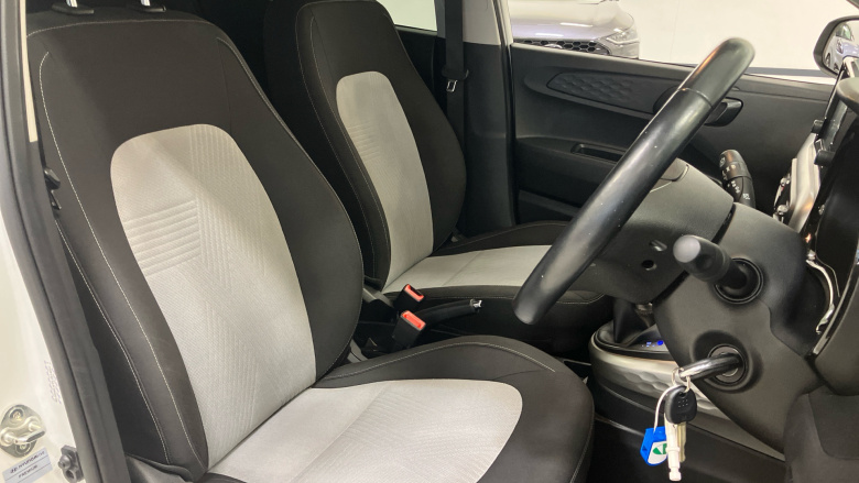 Hyundai i10 1.2 MPi Premium 5dr Auto Petrol Hatchback